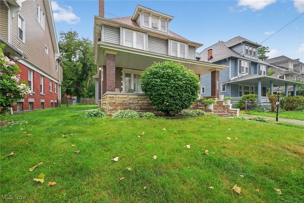 Photo of 1500 E 107th Street, Cleveland, OH 44106 (MLS # 5174933)