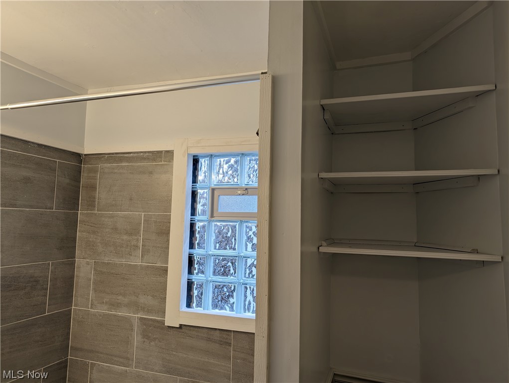 Collinwood - Residential Lease