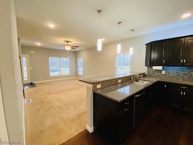 Aces Paradise Sub - Residential