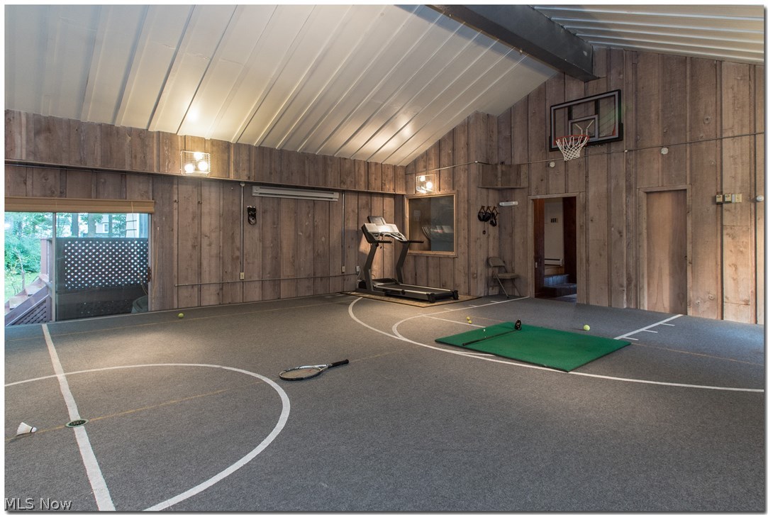 Moreland Hills Cos Hill & Dal - Residential