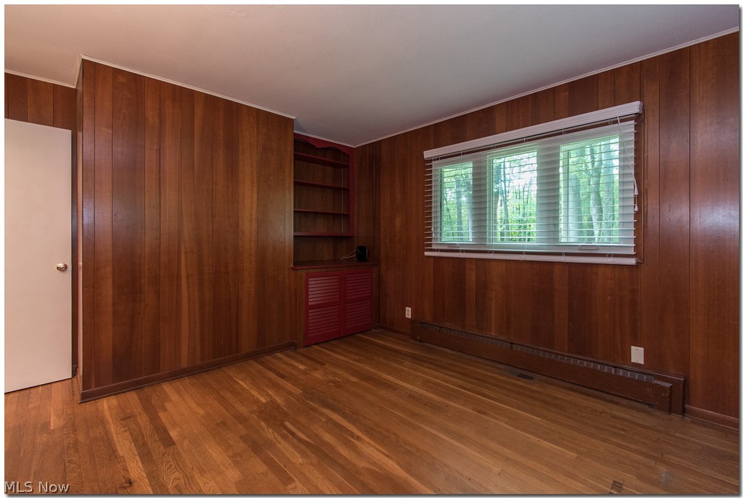 Moreland Hills Cos Hill & Dal - Residential