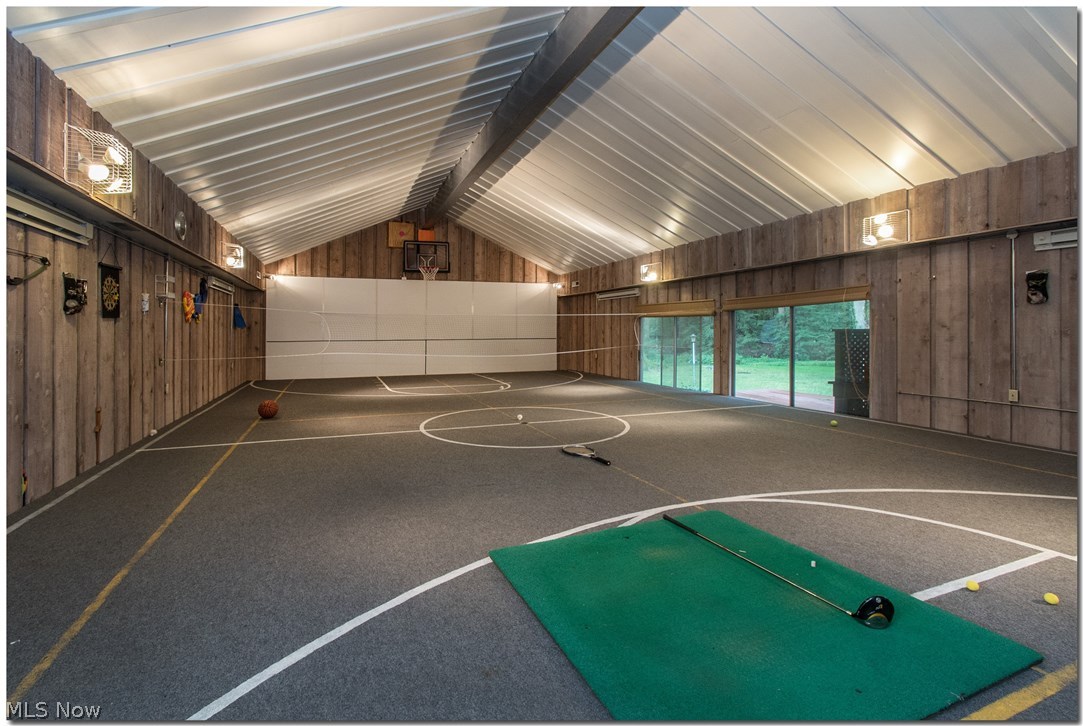 Moreland Hills Cos Hill & Dal - Residential