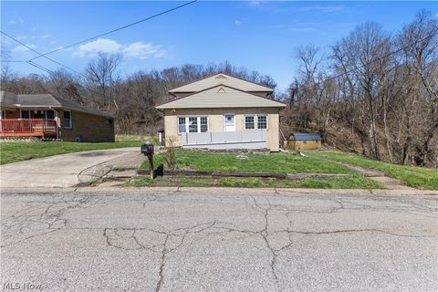 Homes For Sale - 353 Weirton Avenue<br/> Hancock County, Weirton, WV 26062
