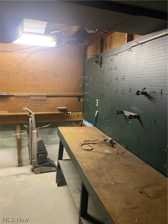 New England Lanes 03 - Residential