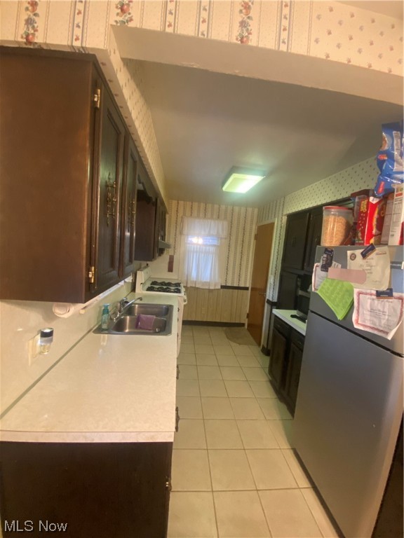 New England Lanes 03 - Residential