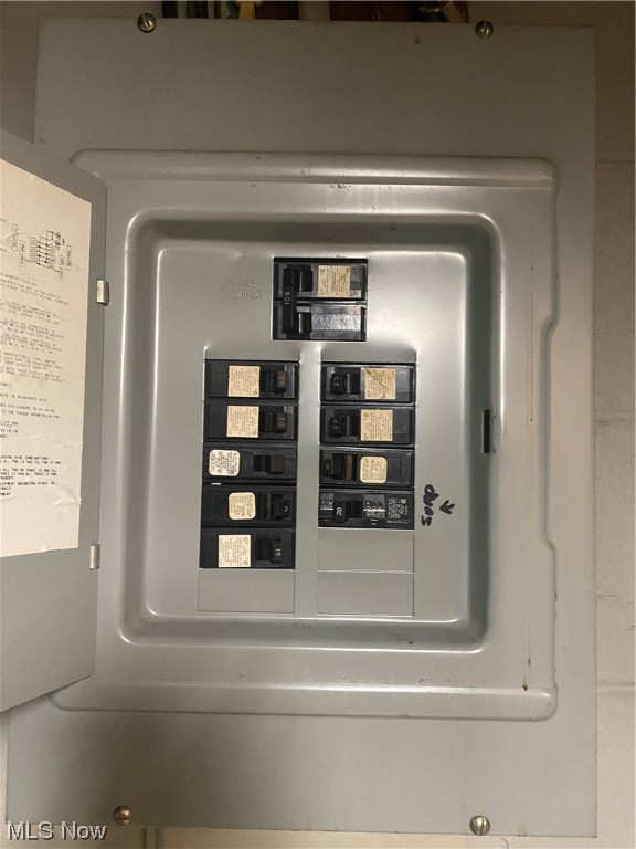 New England Lanes 03 - Residential