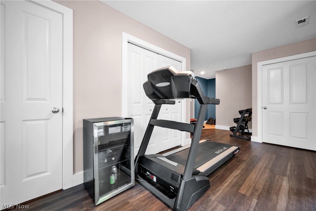 S S Tones Surv/College - Residential