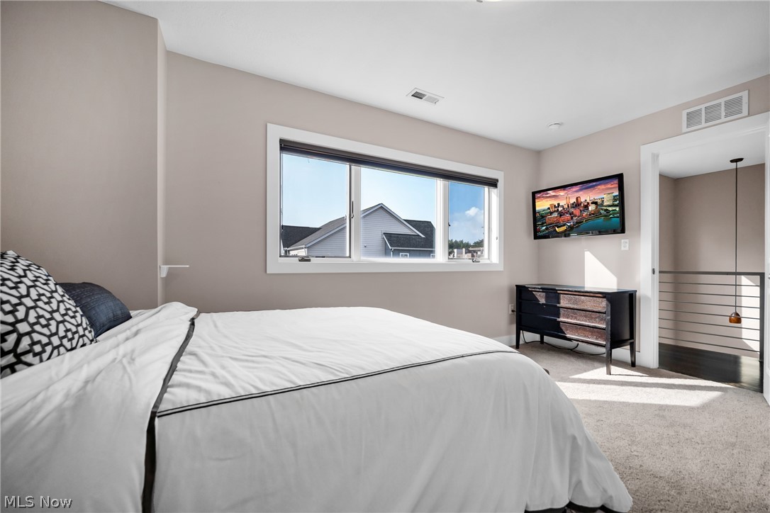 S S Tones Surv/College - Residential