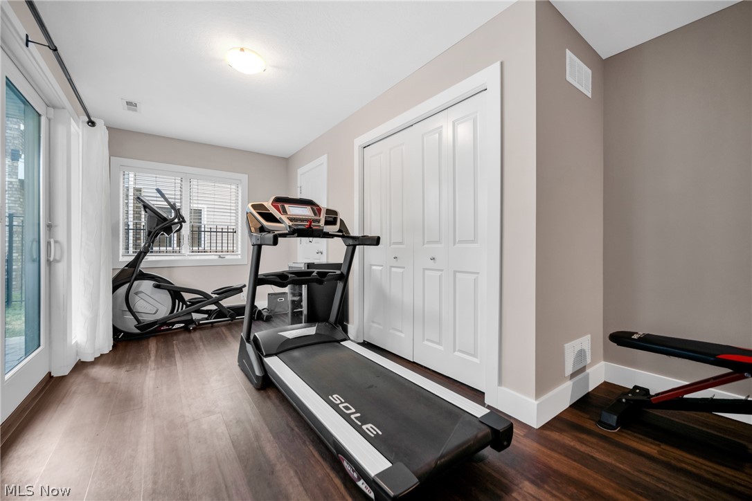 S S Tones Surv/College - Residential