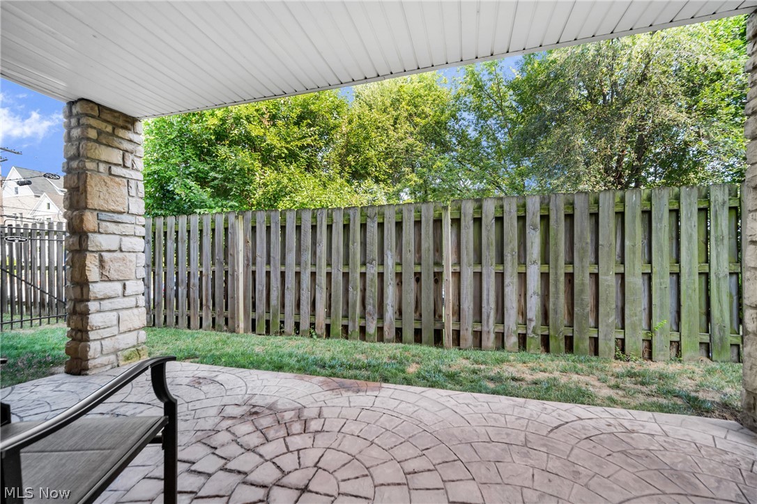 S S Tones Surv/College - Residential