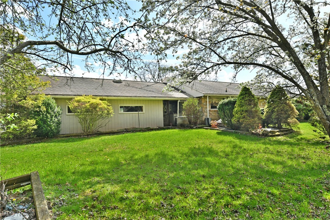 6231 Warren Sharon Road, Brookfield, Ohio image 39