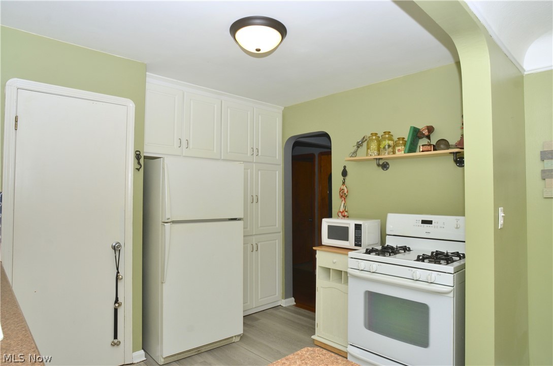 H A Stahl Properties Cos Ridg - Residential