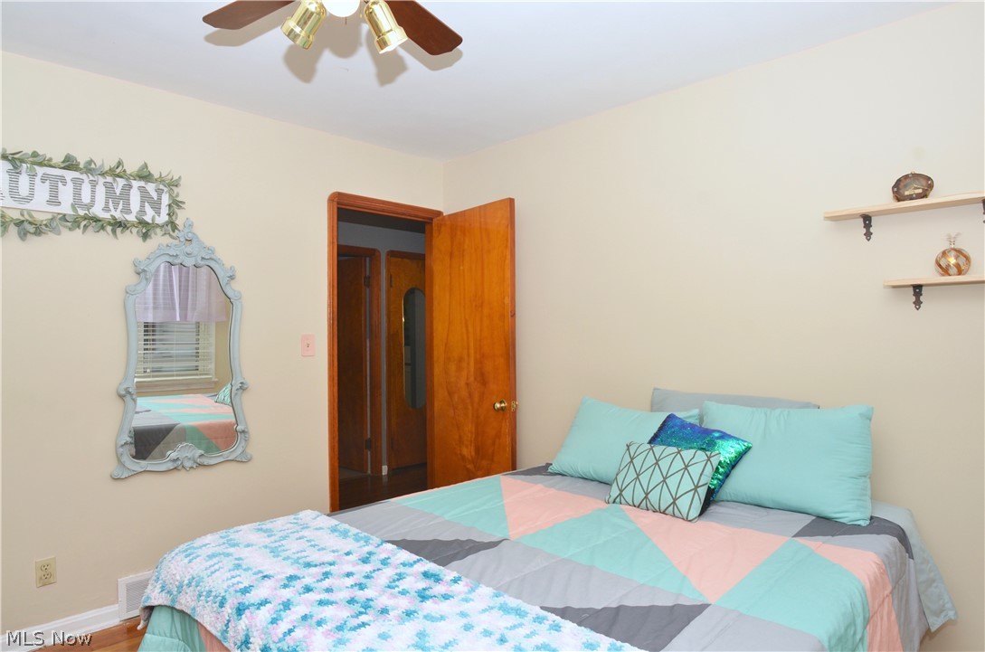 H A Stahl Properties Cos Ridg - Residential