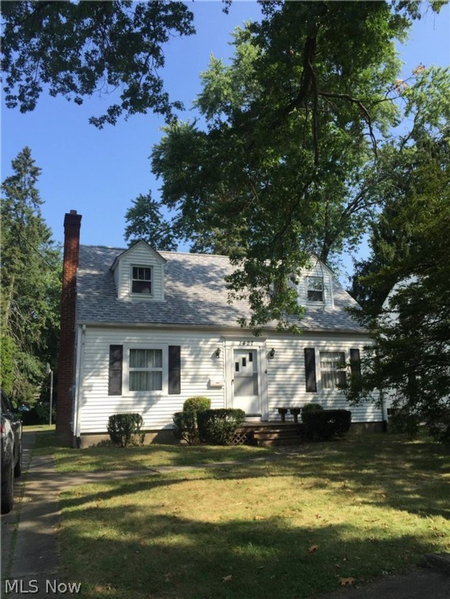 New on the market... 4 bedroom, 2 bath Cape offers living room w/fireplace, new roof in 2014, newer furnace in 2012. Located between Harding & Lincoln Schools. Looking for a good investment?...this could be the answer!