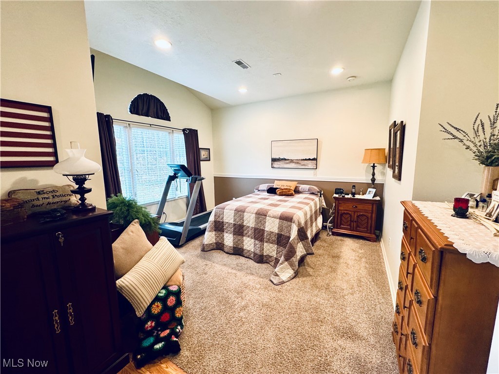 Clingan Xing Condo - Residential