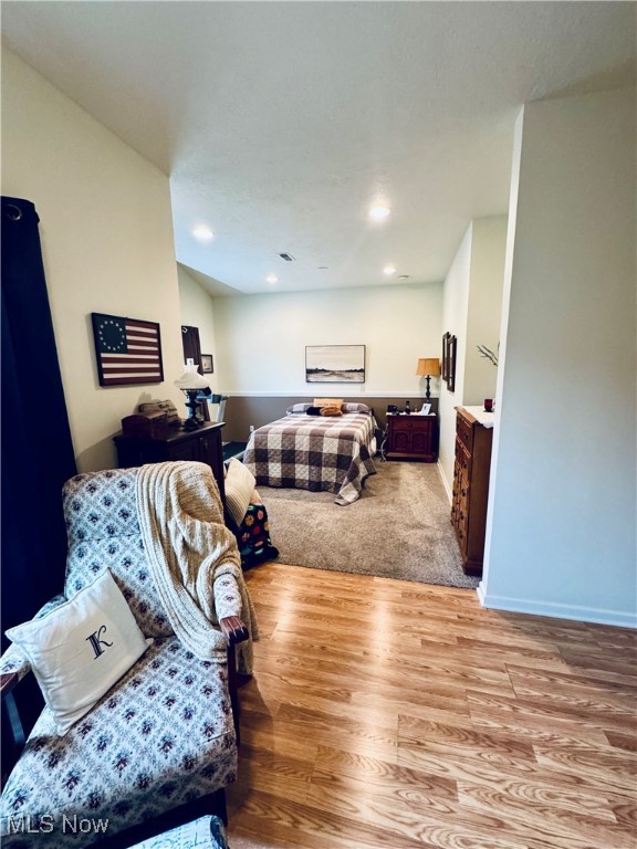 Clingan Xing Condo - Residential