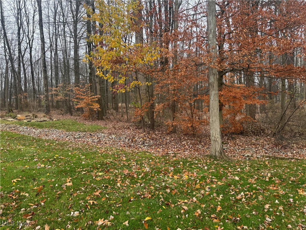 Clingan Xing Condo - Residential