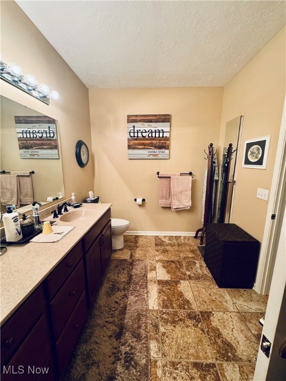 Clingan Xing Condo - Residential