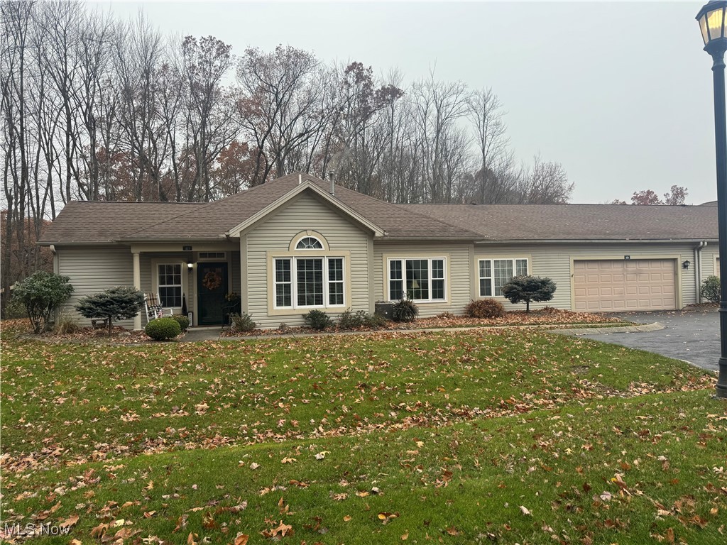 Clingan Xing Condo - Residential