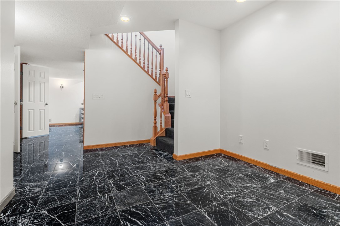 Cranwood Knoll - Residential