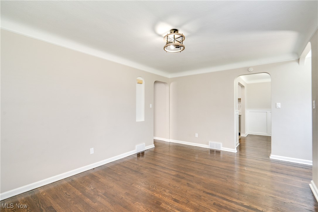 Day Camp Realty Companys Sout - Residential