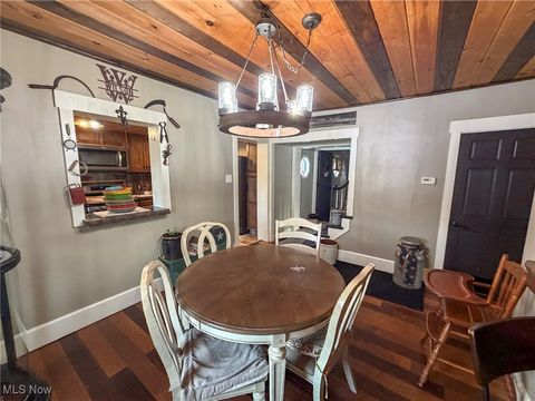 Tiny photo for 1011 Pennsylvania Avenue, McDonald, OH 44437 (MLS # 5179936)