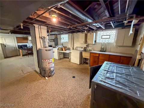 Tiny photo for 1011 Pennsylvania Avenue, McDonald, OH 44437 (MLS # 5179936)