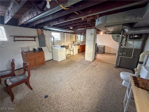 Tiny photo for 1011 Pennsylvania Avenue, McDonald, OH 44437 (MLS # 5179936)