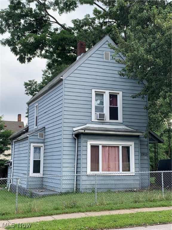 Turn key rental property in Slavic Village. This 5 bed is generating $850/mo. New furnace. New tile in kitchen . New vinyl windows