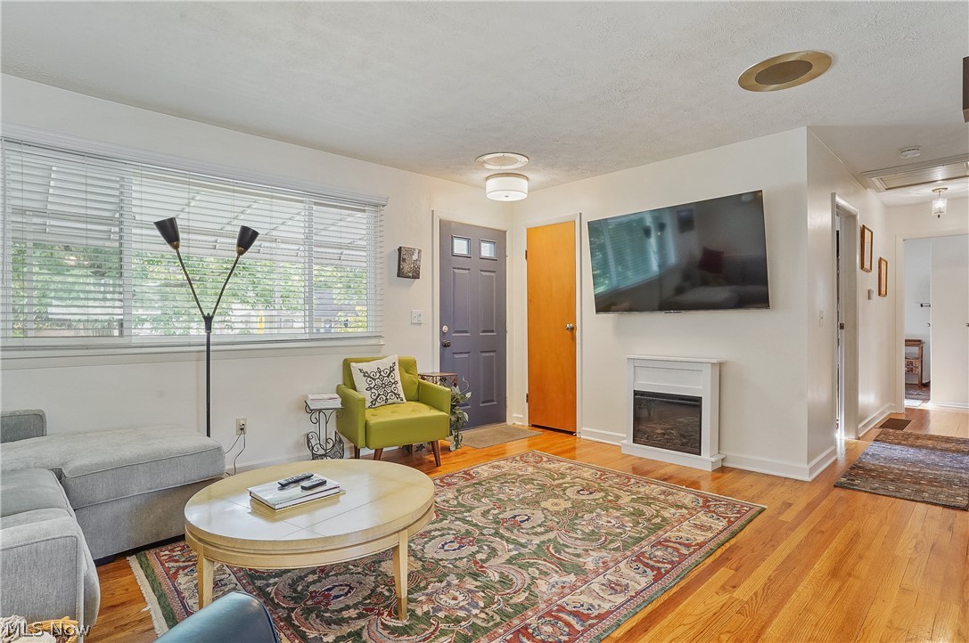Charring Cross Meadows - Residential