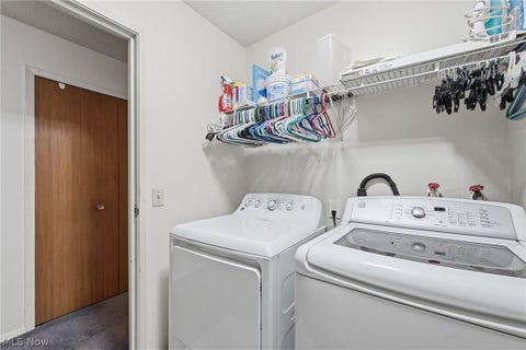 Tiny photo for 27069 Oakwood Circle #214W, Olmsted Township, OH 44138 (MLS # 5256331)