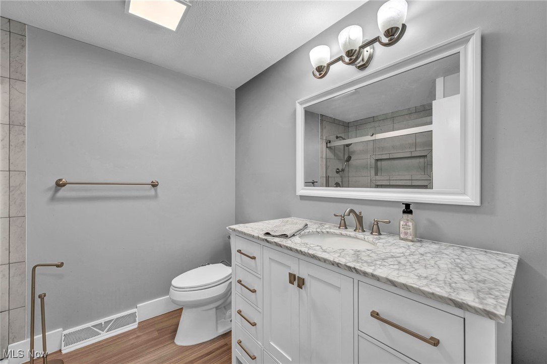 Beachwood Cove - Residential