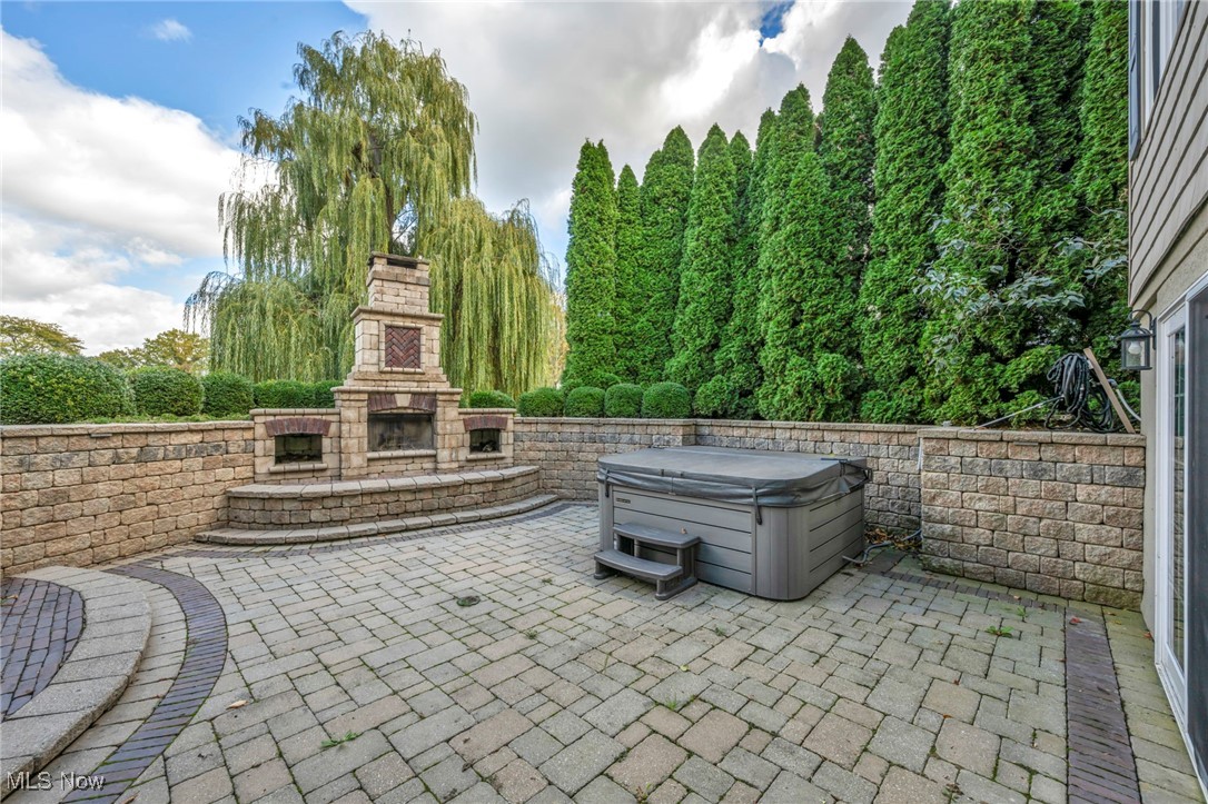 Beachwood Cove - Residential