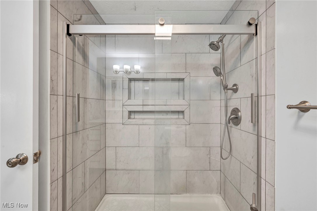 Beachwood Cove - Residential