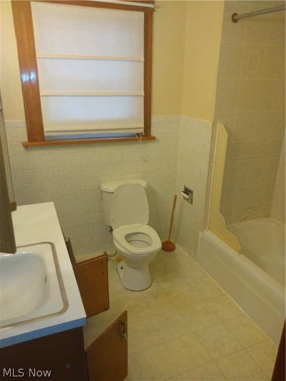 Jennie Ewing & Watson H Stewar - Residential Lease