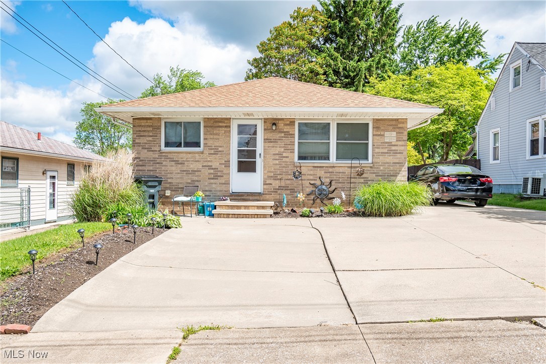 Welcome to this beautifully kept duplex, perfect for owner-occupants or savvy investors! Each side of this thoughtfully designed property features 2 spacious bedrooms, 1 full bathroom, a finished basement, and in-unit laundry for ultimate convenience. You'll love the bright and airy living rooms, filled with natural light that highlights the warmth of the space. The kitchens are generously sized with dedicated dining areas. Step outside to a fenced backyard, perfect for gardening or relaxing weekends. A shared shed adds extra storage for outdoor equipment or seasonal items. One side is currently vacant and move-in ready, offering flexibility for buyers looking to live in one unit and rent the other. Don’t miss this opportunity to own a versatile, well-cared-for property with great features and solid income potential!