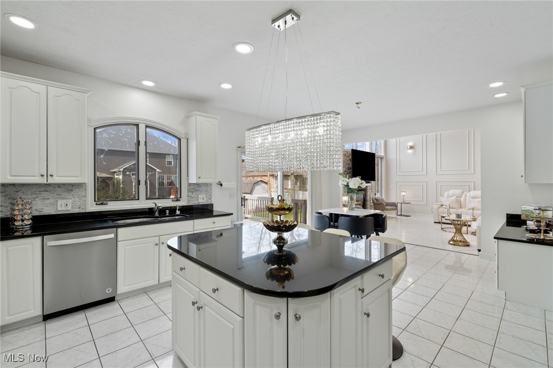 25726 Laura Lane, Westlake, Ohio image 24