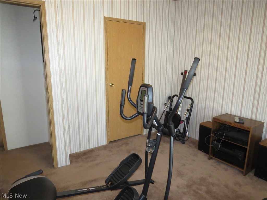 Golfway Pines - Residential