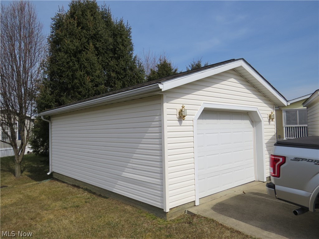 Golfway Pines - Residential