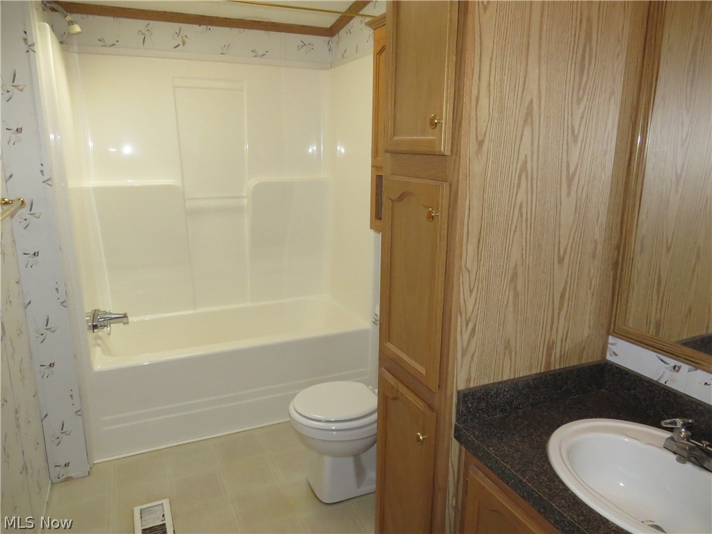 Golfway Pines - Residential