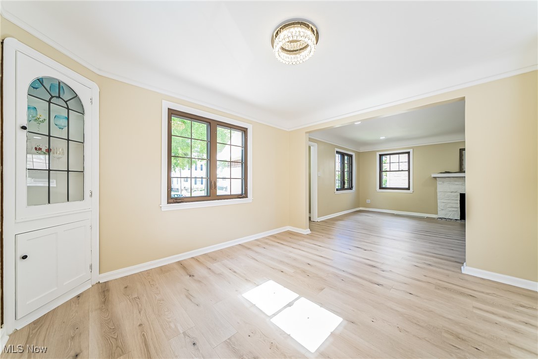 Riverside Manor - Residential