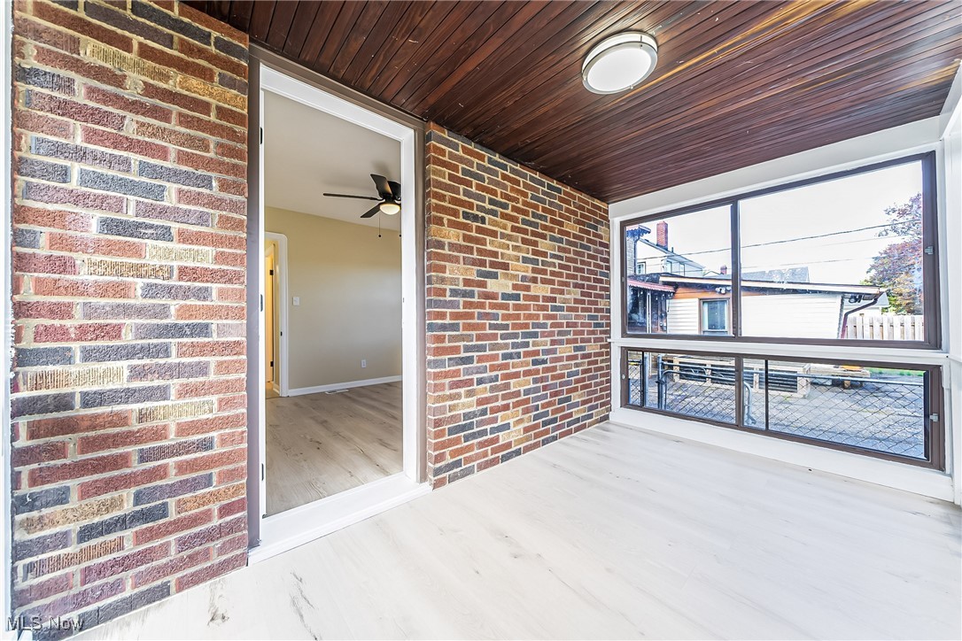 Riverside Manor - Residential