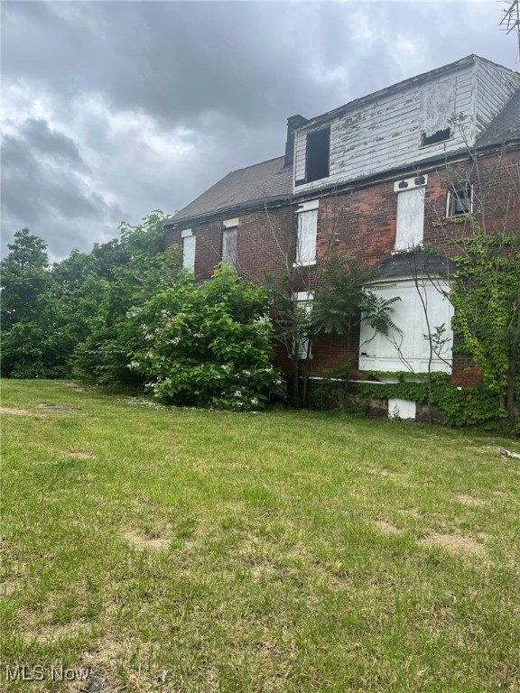 12808 Kinsman Road
