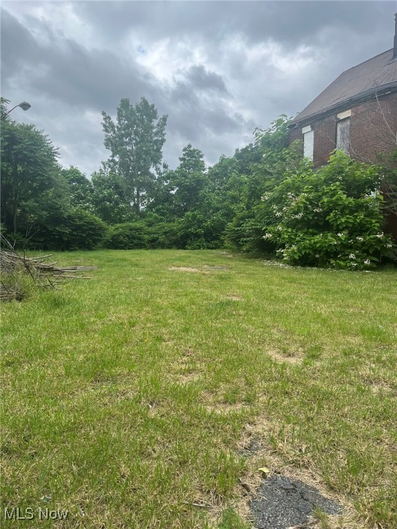12808 Kinsman Road