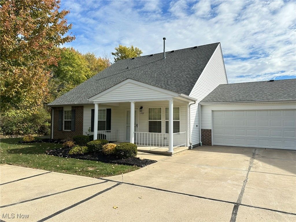 Photo of 720 N Creek Drive, Painesville, OH 44077 (MLS # 5165638)
