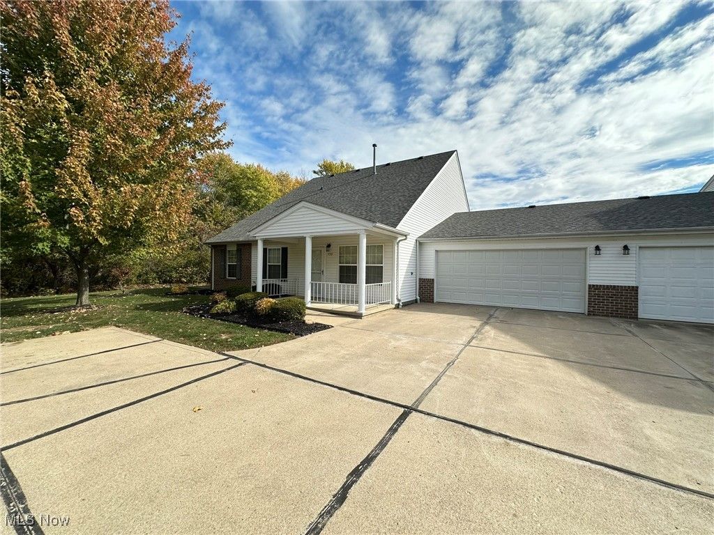 Photo of 720 N Creek Drive, Painesville, OH 44077 (MLS # 5165638)