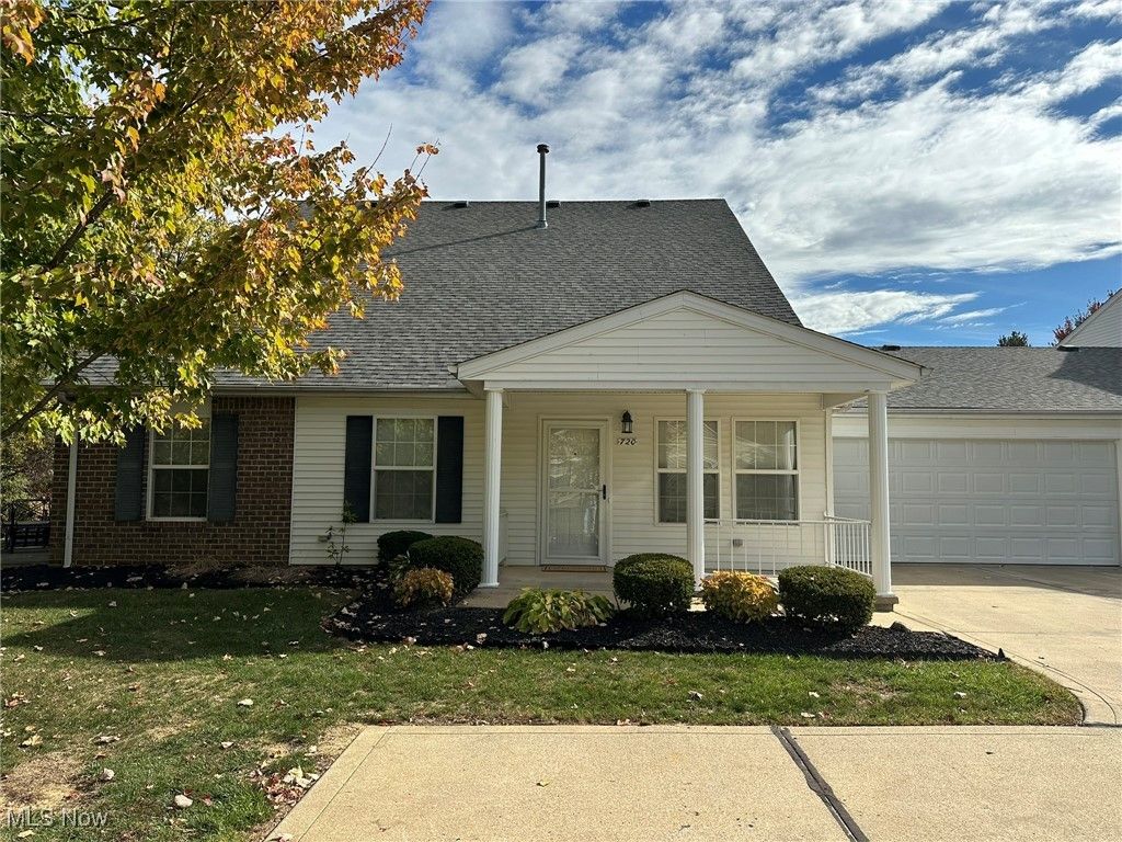 Photo of 720 N Creek Drive, Painesville, OH 44077 (MLS # 5165638)