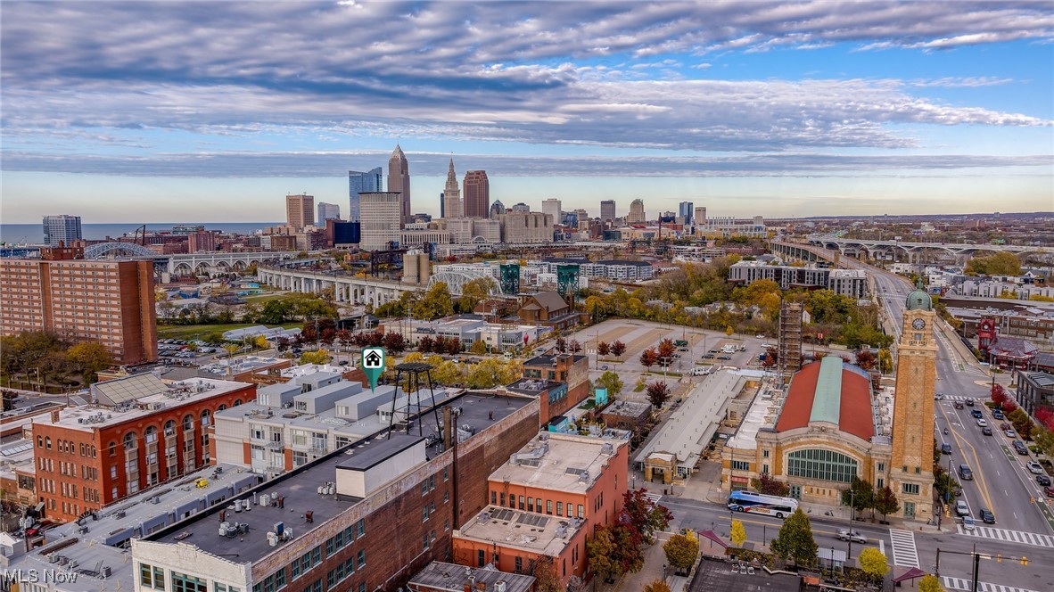 Cleveland, Ohio 44113, United States, 2 Bedrooms Bedrooms, ,2 BathroomsBathrooms,Residential,Active,240795