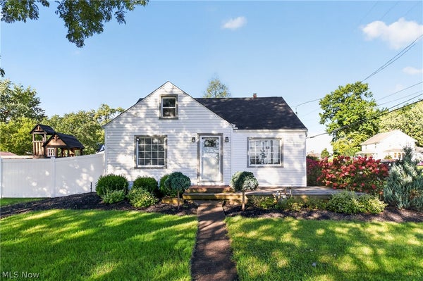 7004 SOUTHERN BLVD, YOUNGSTOWN, OH 44512 - Image d3c0f1aebd70db63a3ddece4507140ca/3375787994