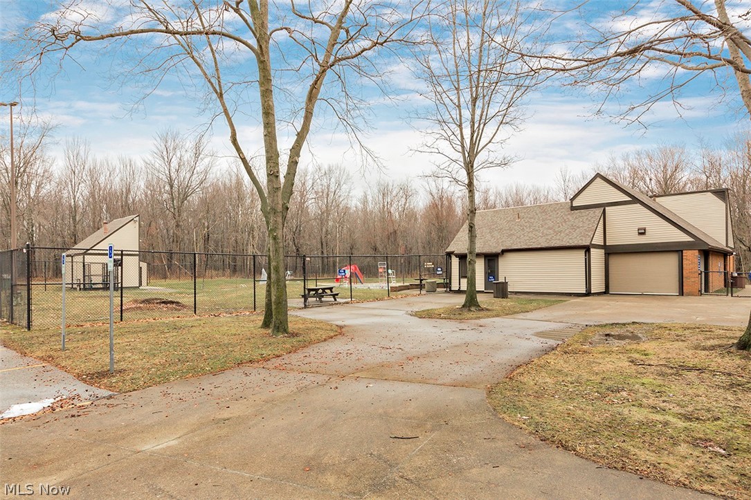 Willow Bluff Farm 01 - Residential